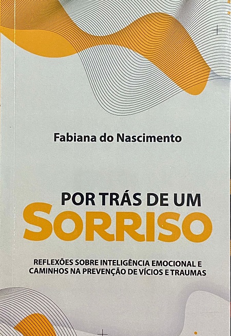 0Por Trás